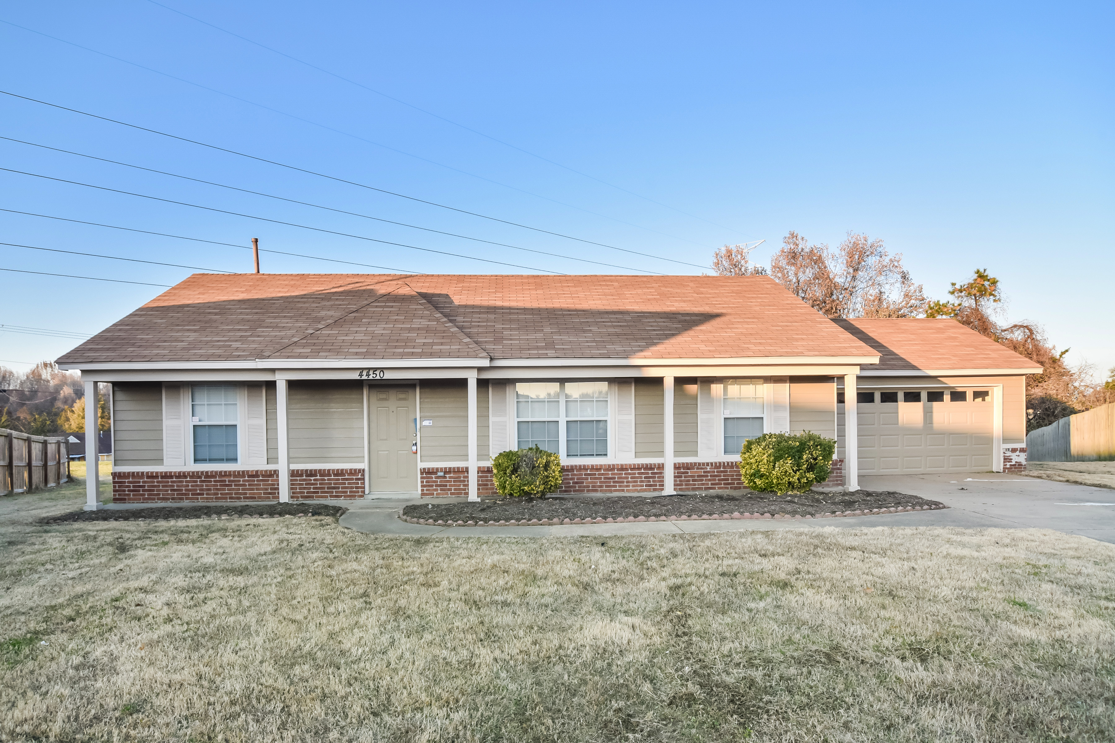 4450 Shadow Leaf Cove N Memphis, TN 38128
